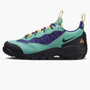 Nike acg