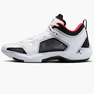Кросівки чоловічі Nike Air Jordan 37 Low Sneakers (DQ4122-100)