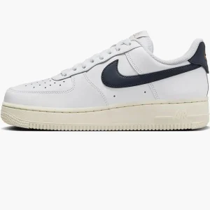 Кросівки жіночі Nike Air Force 1 '07 Flyease (HJ9122-100)