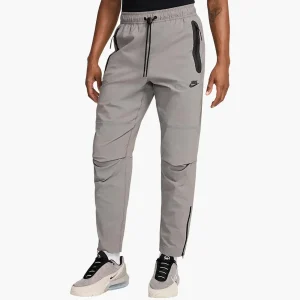 Брюки чоловічі Nike Tech Woven Grey (HM8241-014)