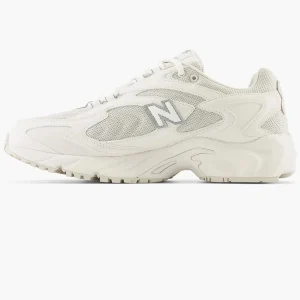 Кросівки жіночі New Balance 725 (ML725AL)